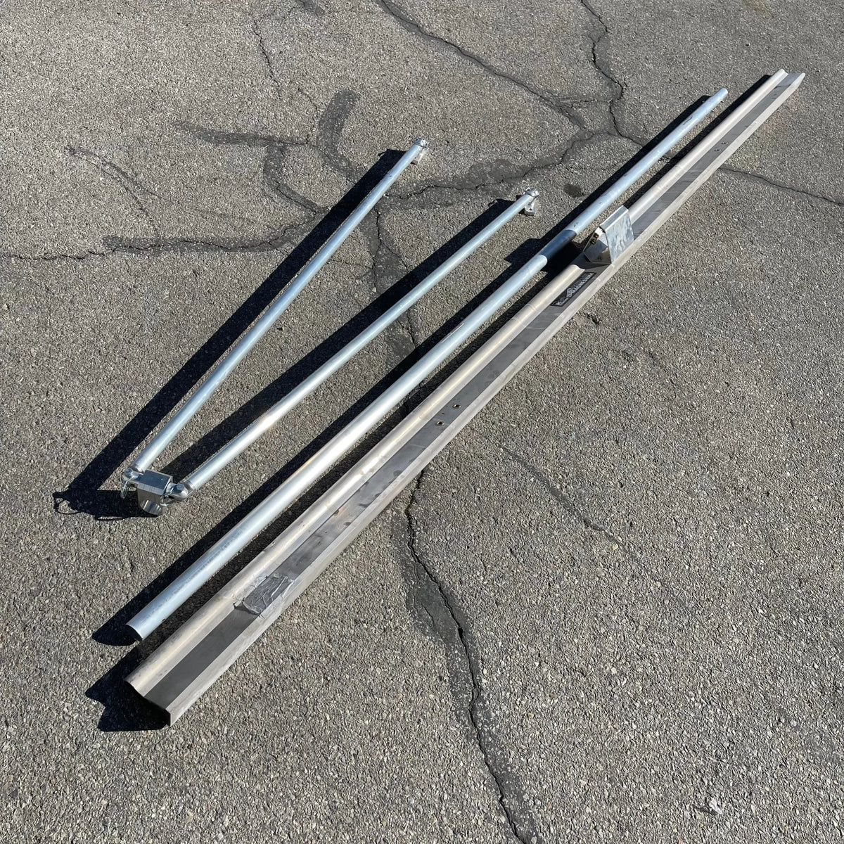 KRAFT TOOL CO. Extru-Lite Magnesium Paver 123.5” handle 144” x 4.5” screed CC291