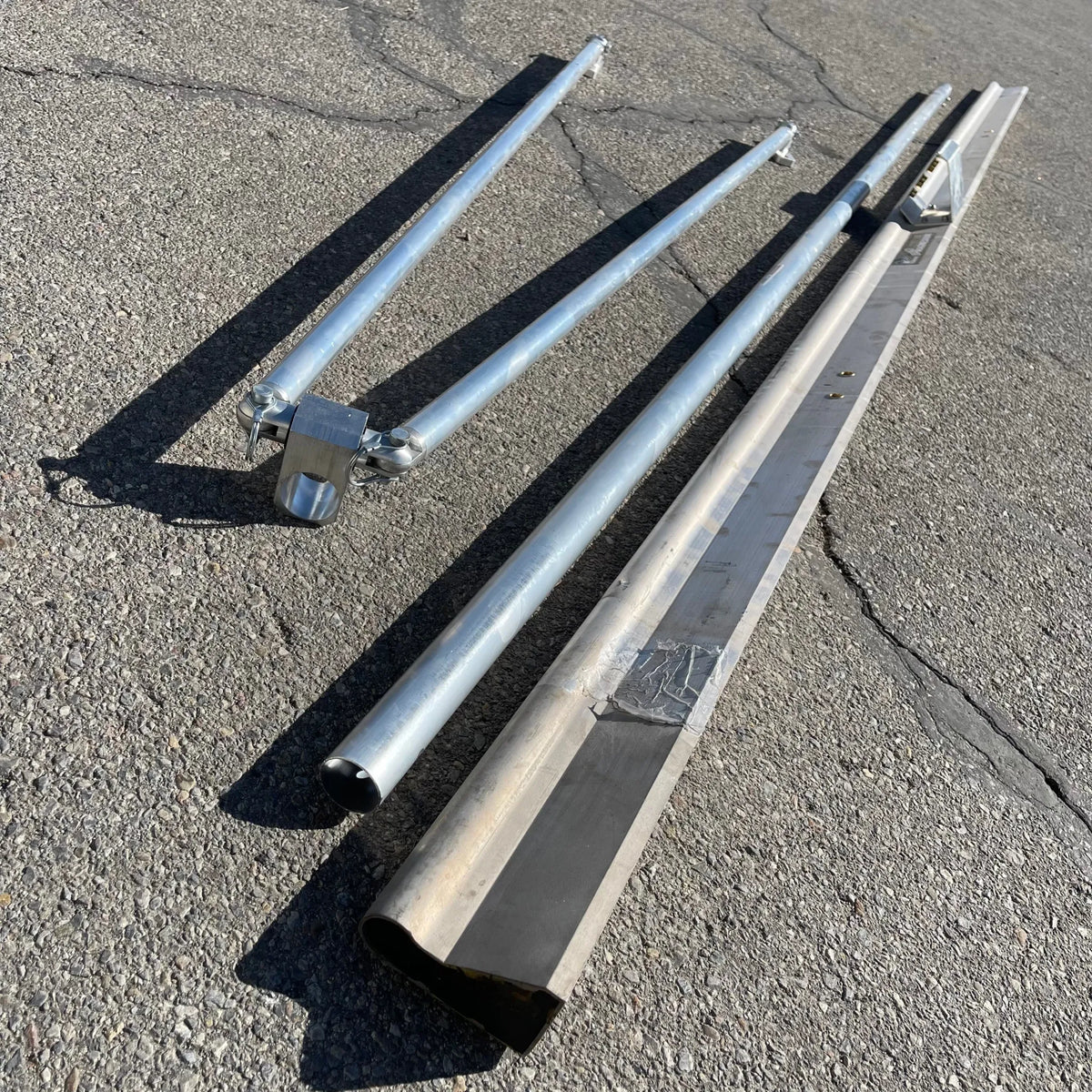 KRAFT TOOL CO. Extru-Lite Magnesium Paver 123.5” handle 144” x 4.5” screed CC291