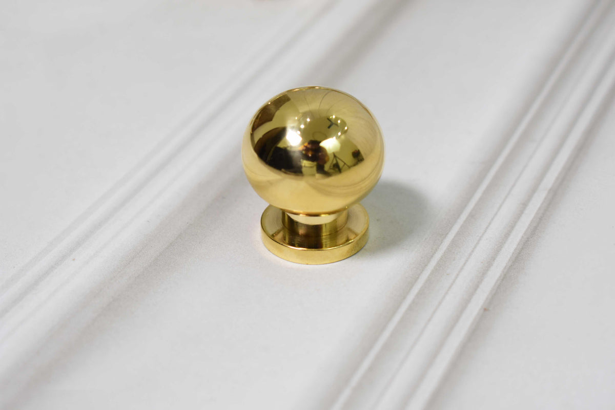 Serene Cabinet Pulls - Unlacquered Brass Polished