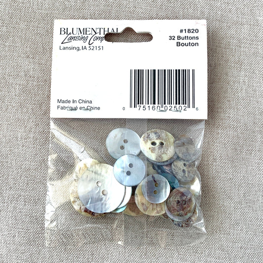 1820 Shell - Shellz - 2 Holes - Assorted Sizes - Natural