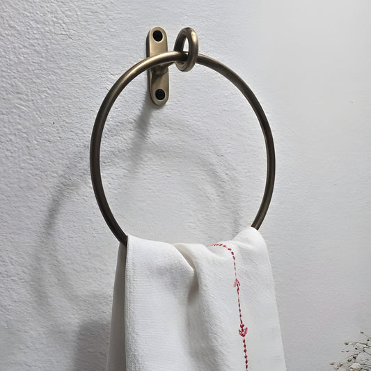 Brass Minimalist Towel Ring - Antique Brass