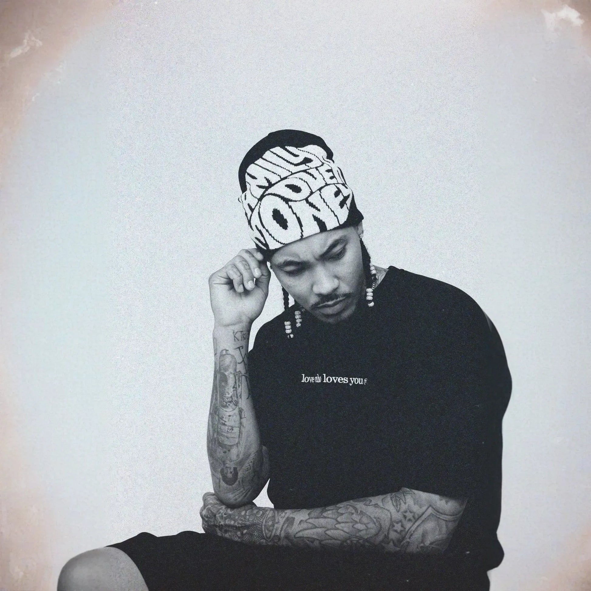 S / Black