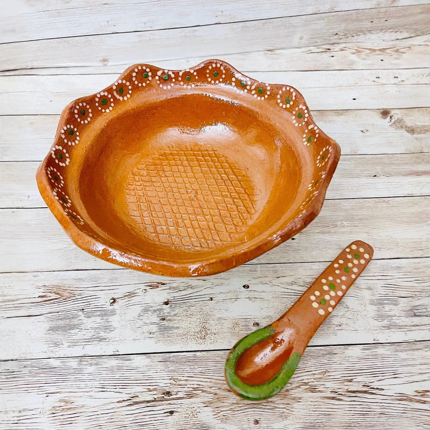 Authentic Mexican Molcajete with Spoon Molcajete Mexicano de Barro con Cuchara