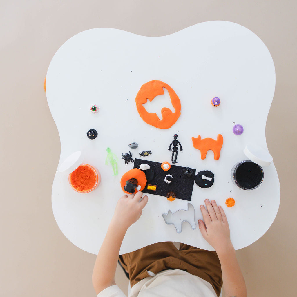 Monster Mash Halloween Sensory Kit, Halloween Sensory Play, Cognitive Development and Fine Motor Skills, Tactile Activities for On The Go, Sensory Toys for Preschoolers and Kids Ages 4, 5, 6, 7, 8