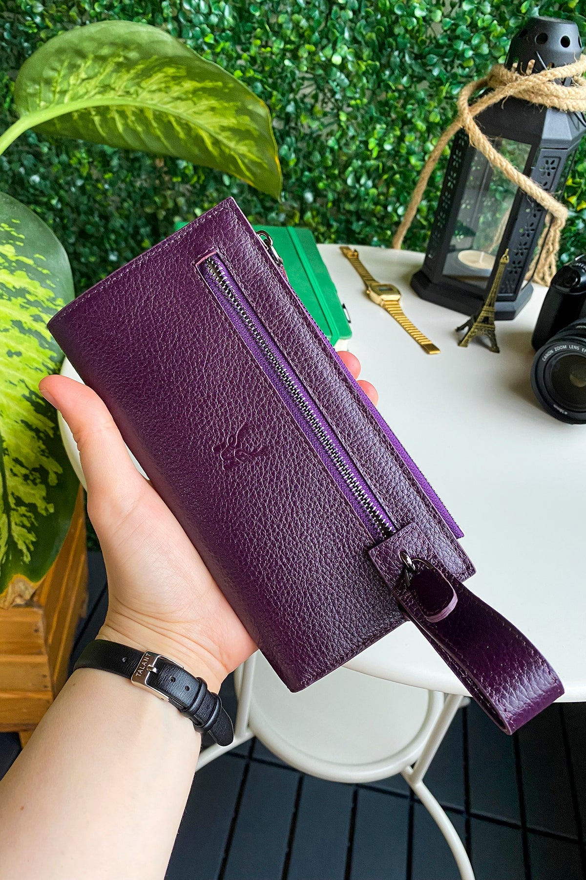 Mannu - Genuine Leather Large Wallet with Hand Band