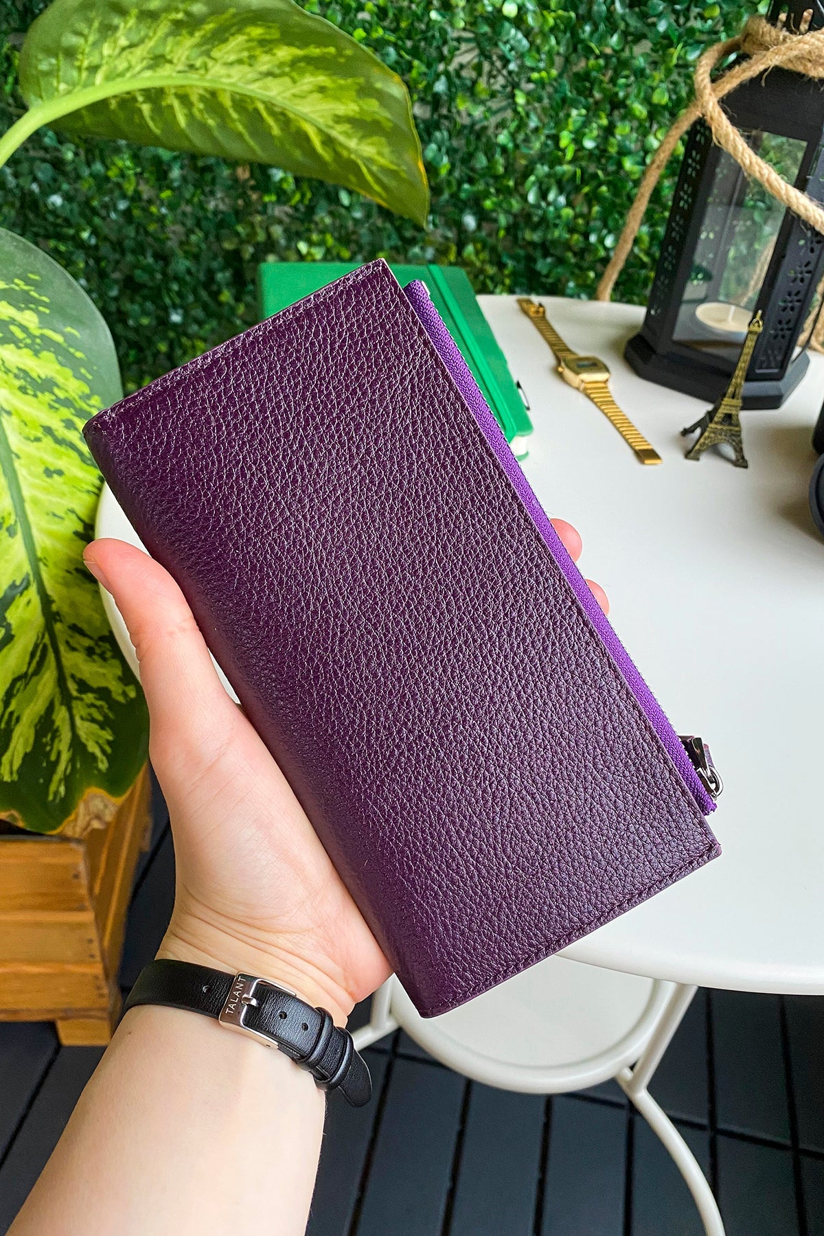 Mannu - Genuine Leather Large Wallet with Hand Band