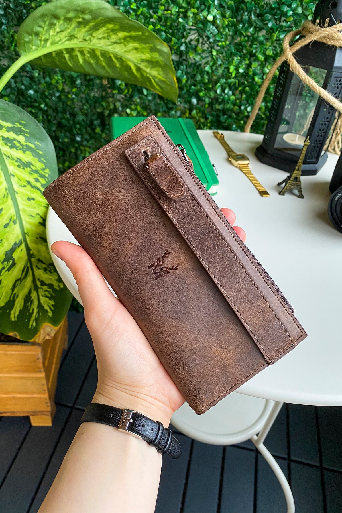 Mannu - Genuine Leather Large Wallet with Hand Band