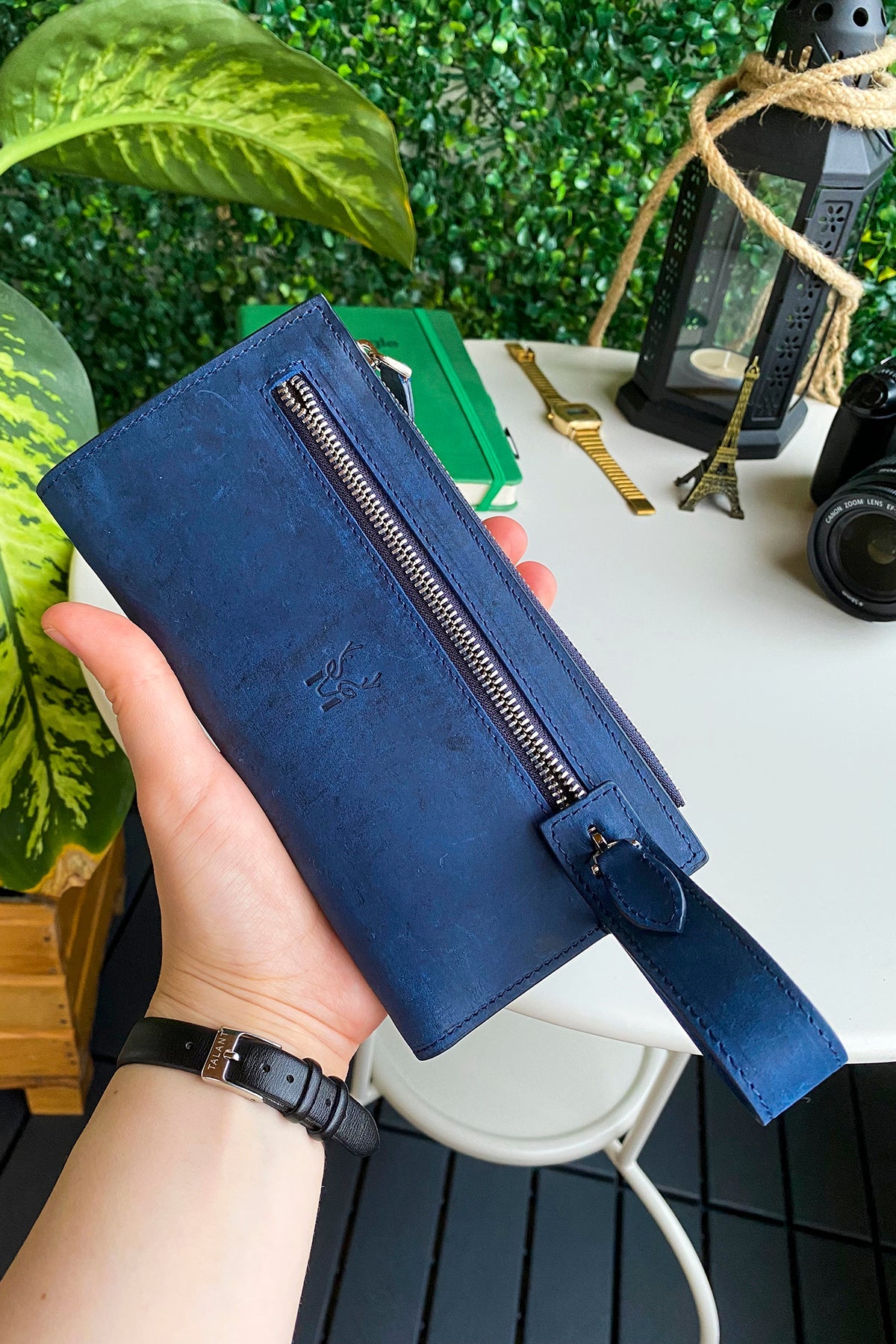 Mannu - Genuine Leather Large Wallet with Hand Band