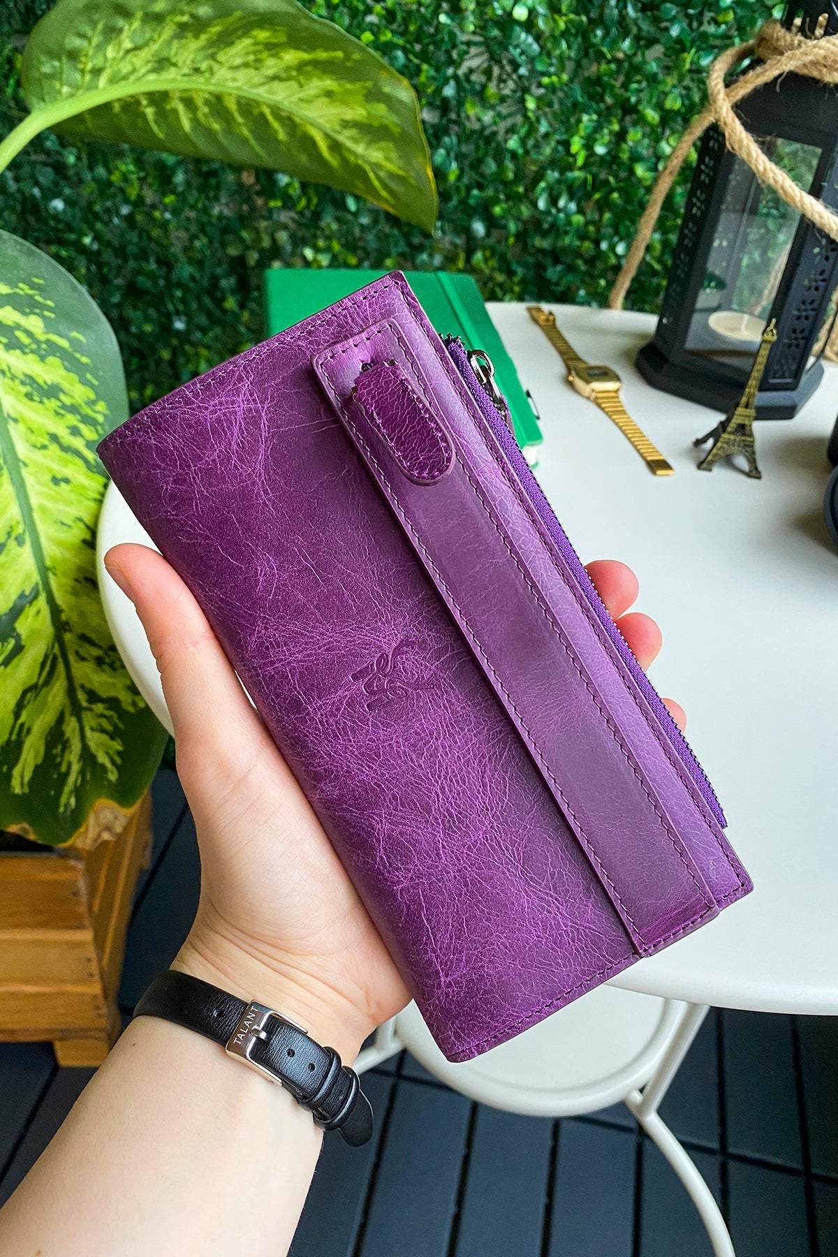 Mannu - Genuine Leather Large Wallet with Hand Band