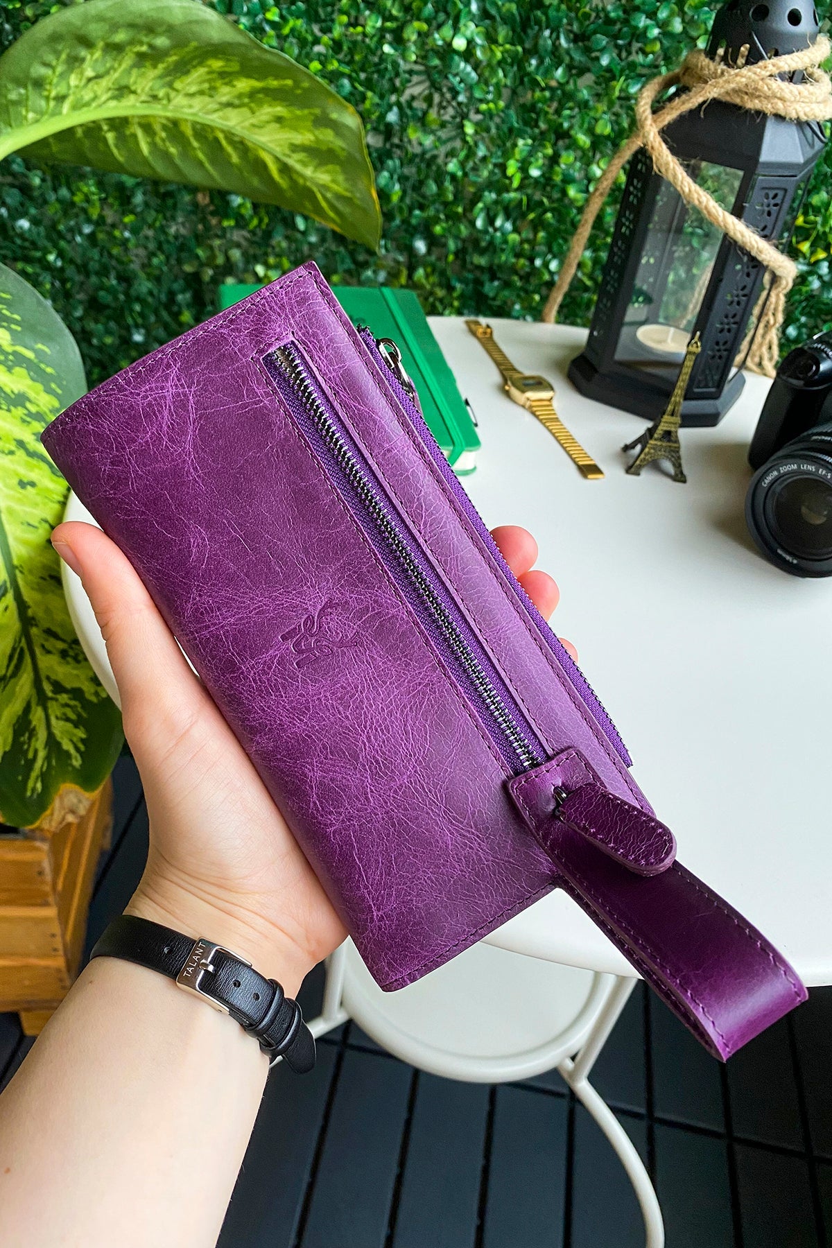 Mannu - Genuine Leather Large Wallet with Hand Band