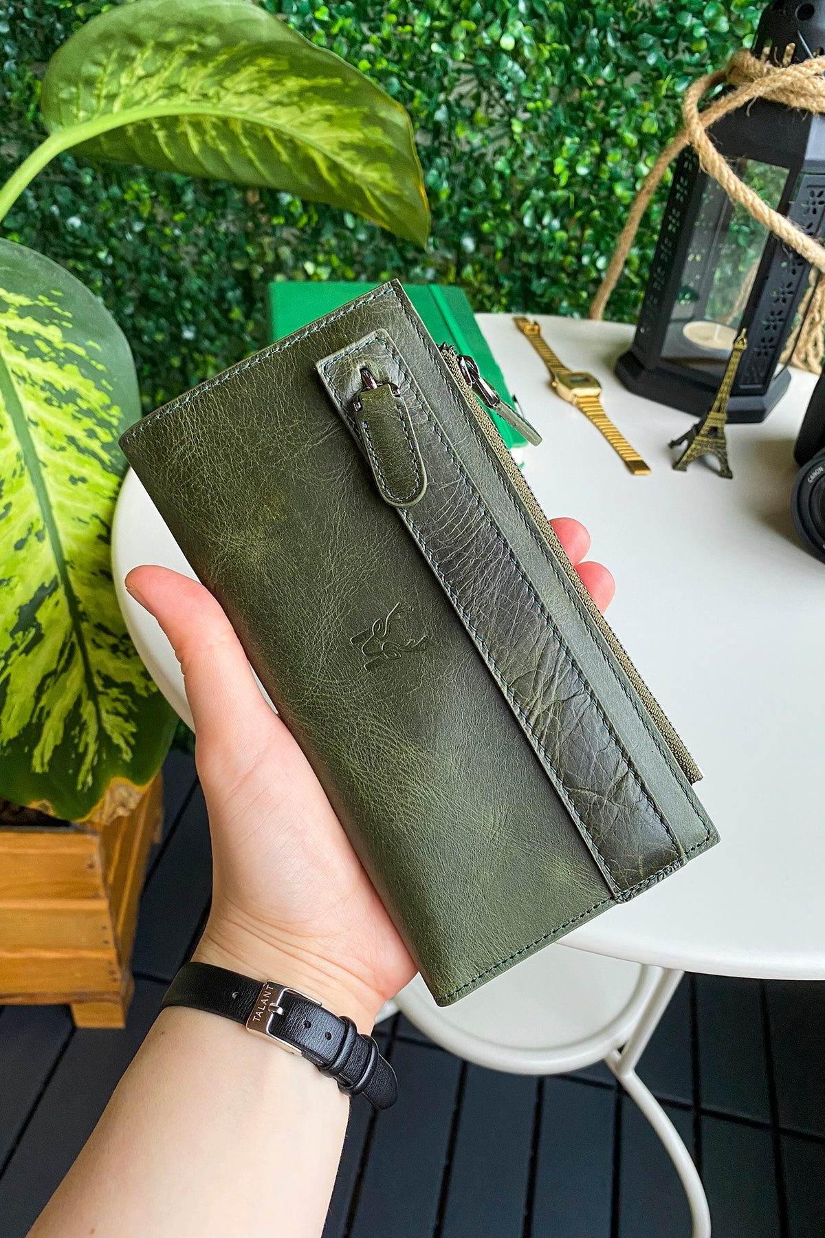 Mannu - Genuine Leather Large Wallet with Hand Band