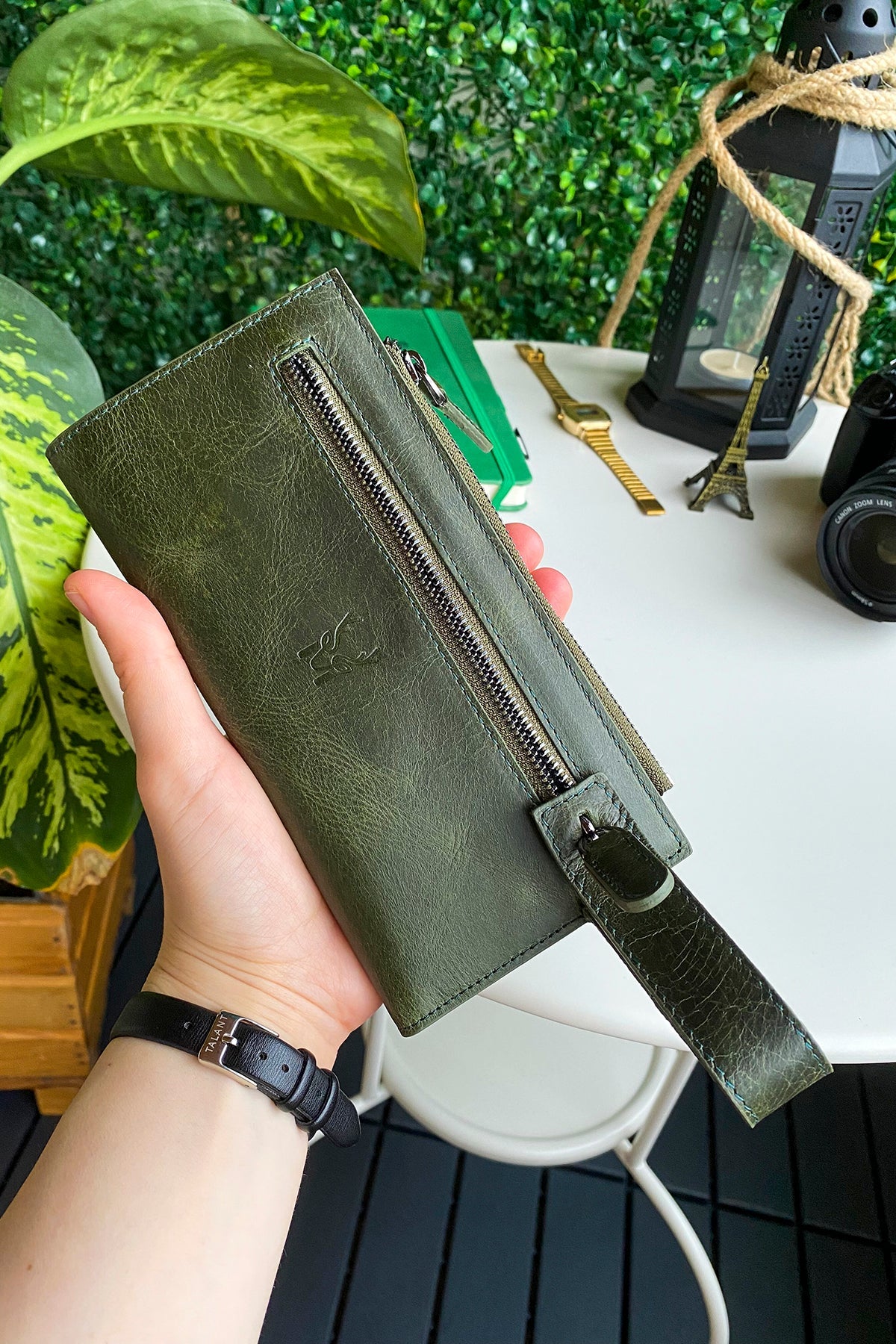 Mannu - Genuine Leather Large Wallet with Hand Band