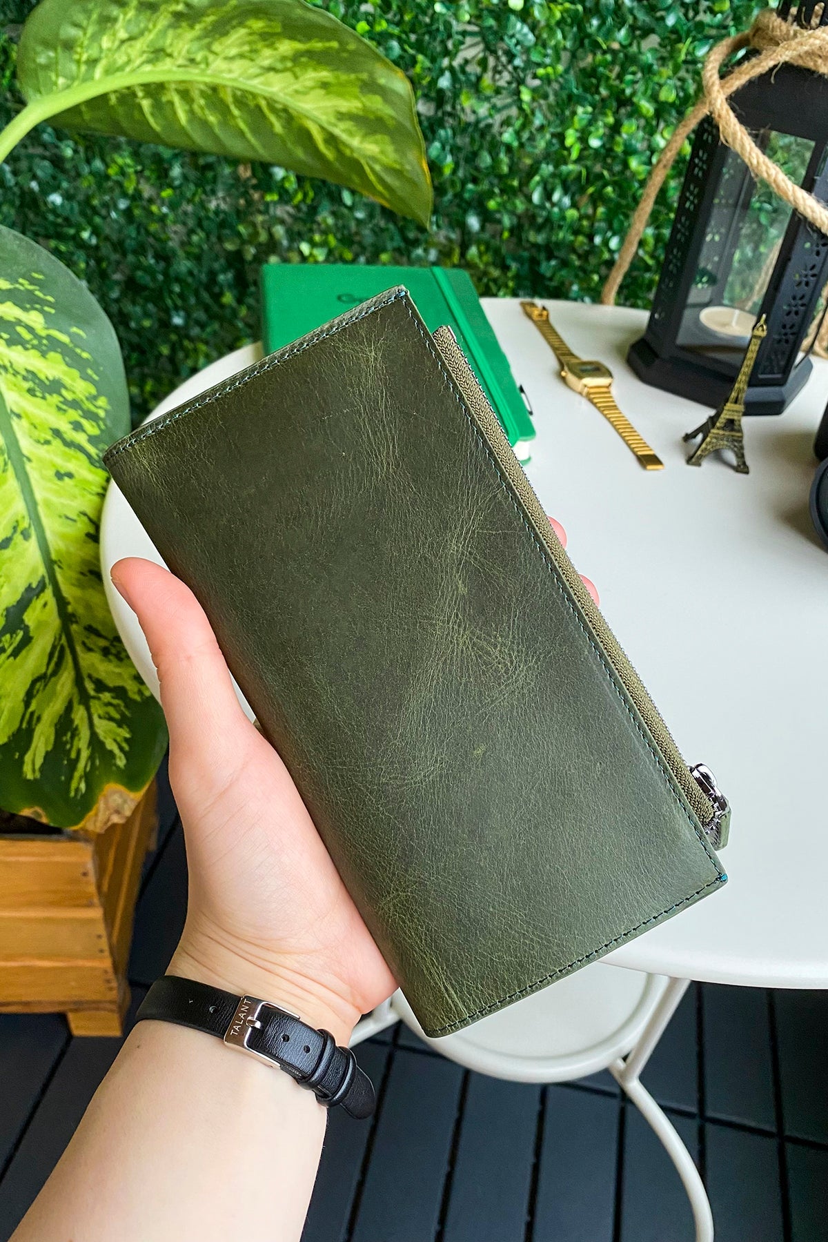 Mannu - Genuine Leather Large Wallet with Hand Band