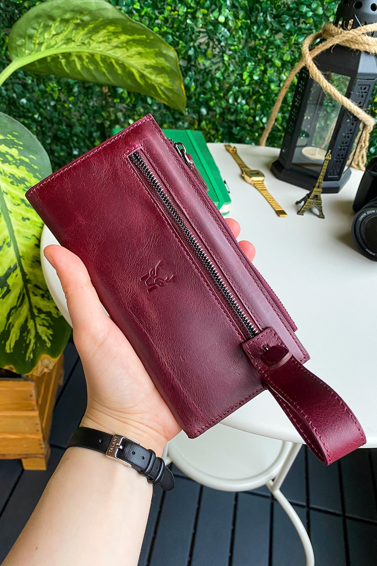 Mannu - Genuine Leather Large Wallet with Hand Band