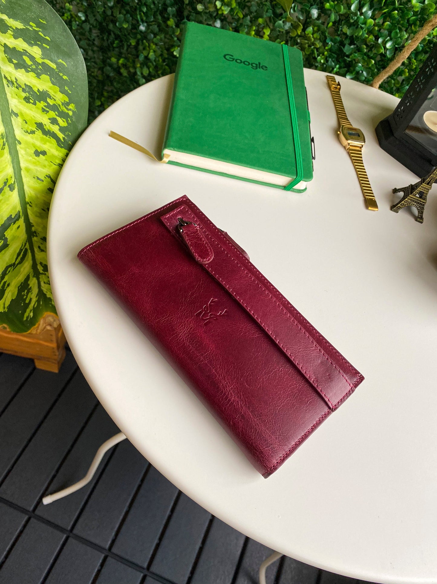 Mannu - Genuine Leather Large Wallet with Hand Band