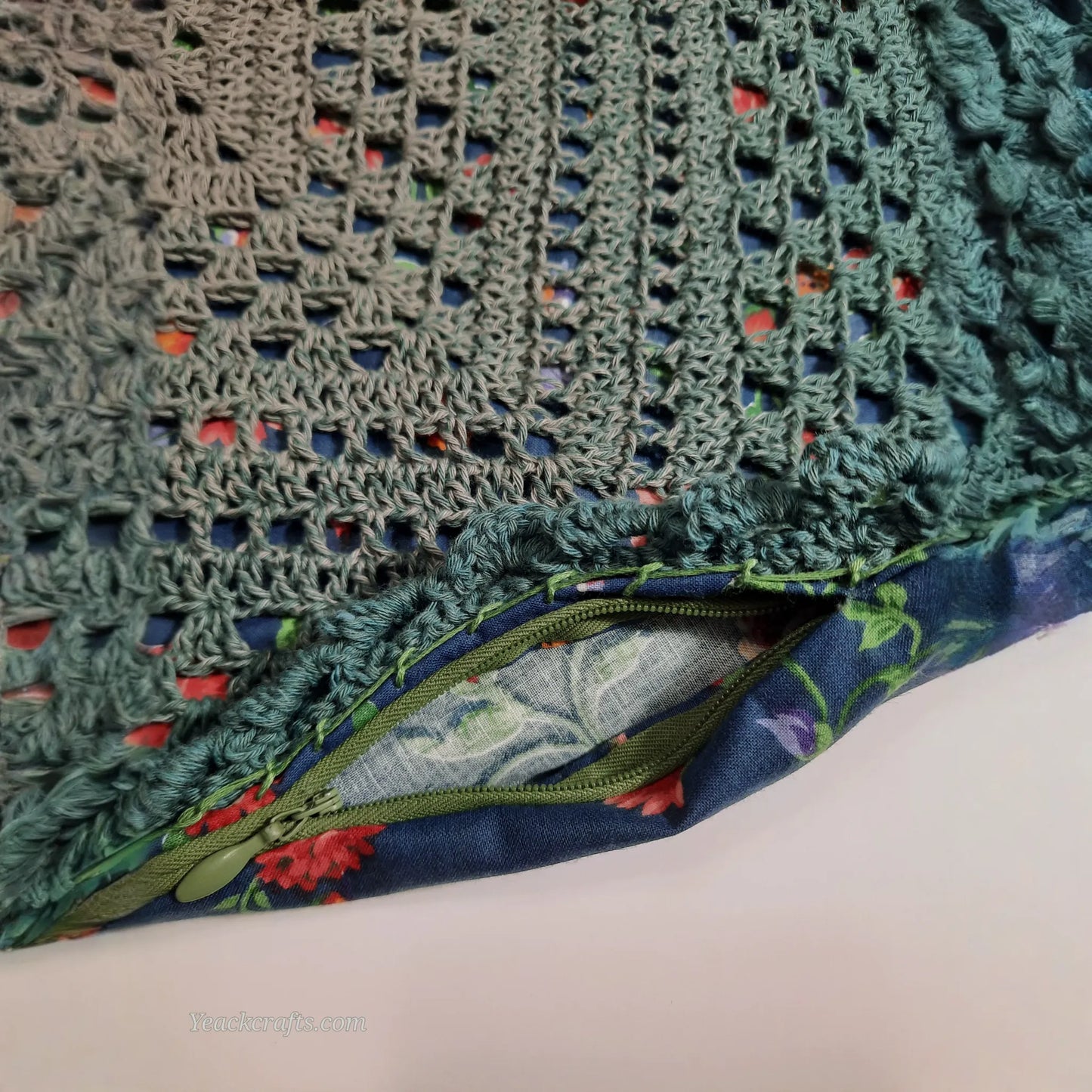 Crocheted front pillow cover: Size: 18"x18"