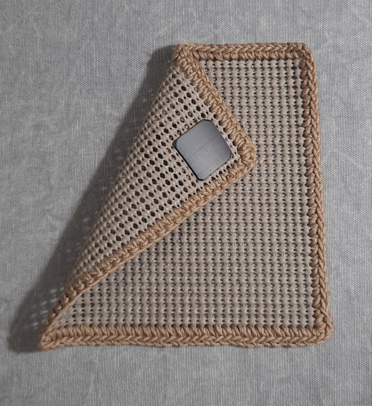 Jar Gripper with Magnet: Beige/Tan