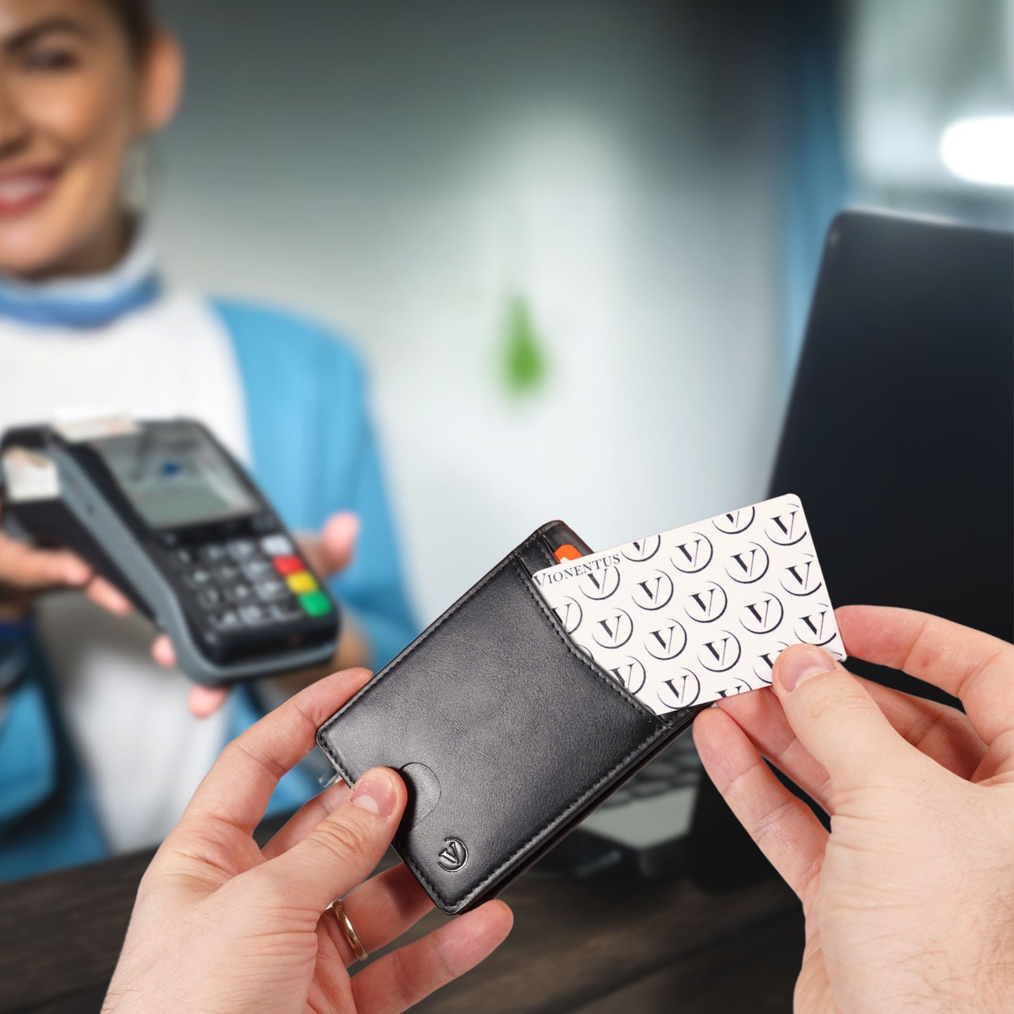 Supreme Smart VN400 AirTag Wallet
