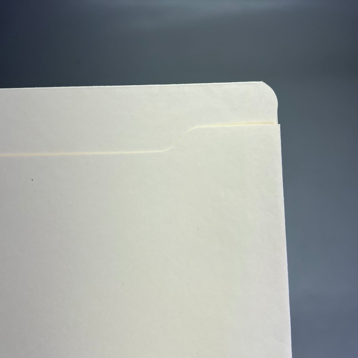 SMEAD (50 PACK) File Jackets Straight Cut Tab 2-Ply 1" Expansion Manila 75520