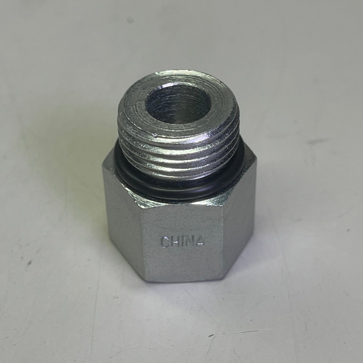 PARKER (25 PACK) Pipe Fitting & Port Adapters 1/4" Steel 8-1/4 F50G-S
