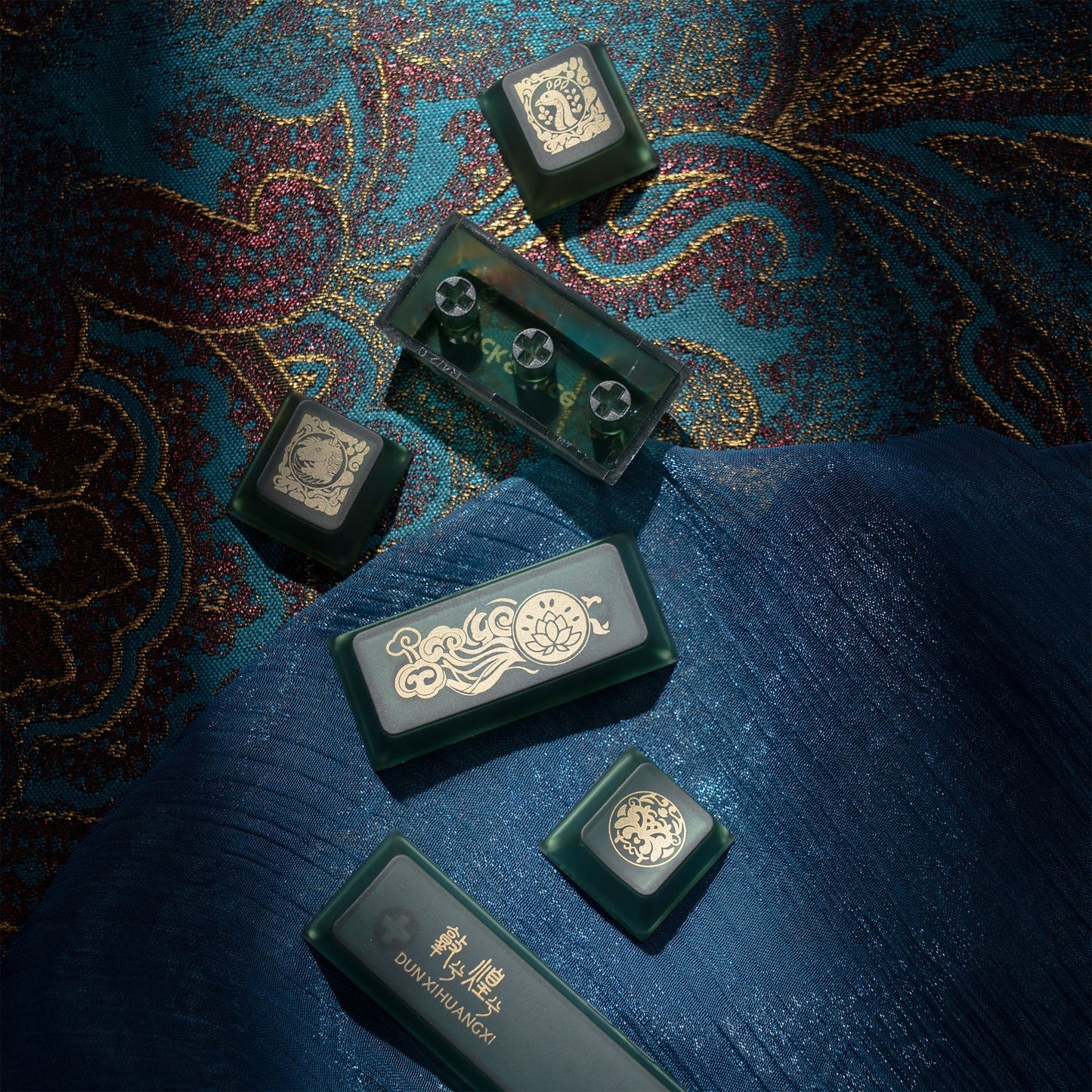 XVX  Dunhuang Cherry Profile Dye-Sub PBT Keycaps Full Set (212-Keys)