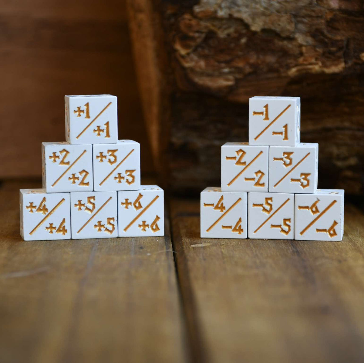 '-1/-1 Counter Dice- White, 6ct.