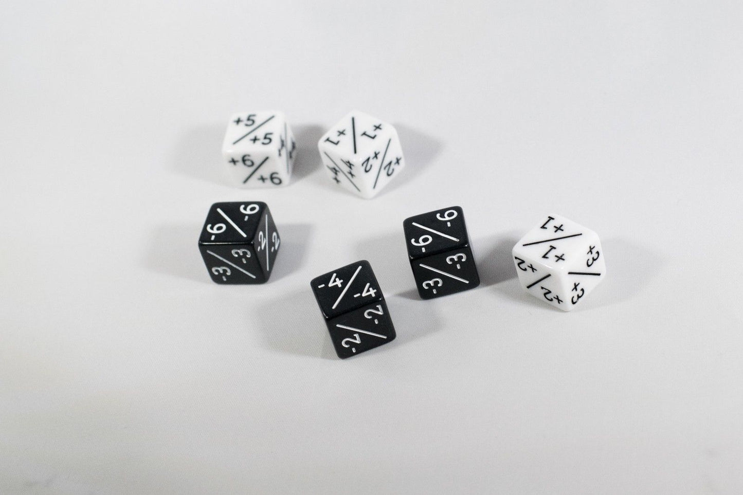 White & Black D6 MTG +1 & -1 Counter Dice - 6 Pack - Magic: The Gathering DnD