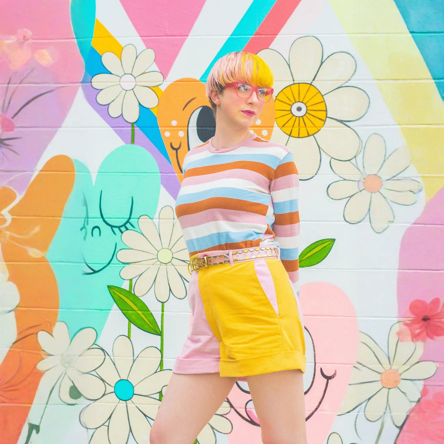 062 // SPLIT SHORTS