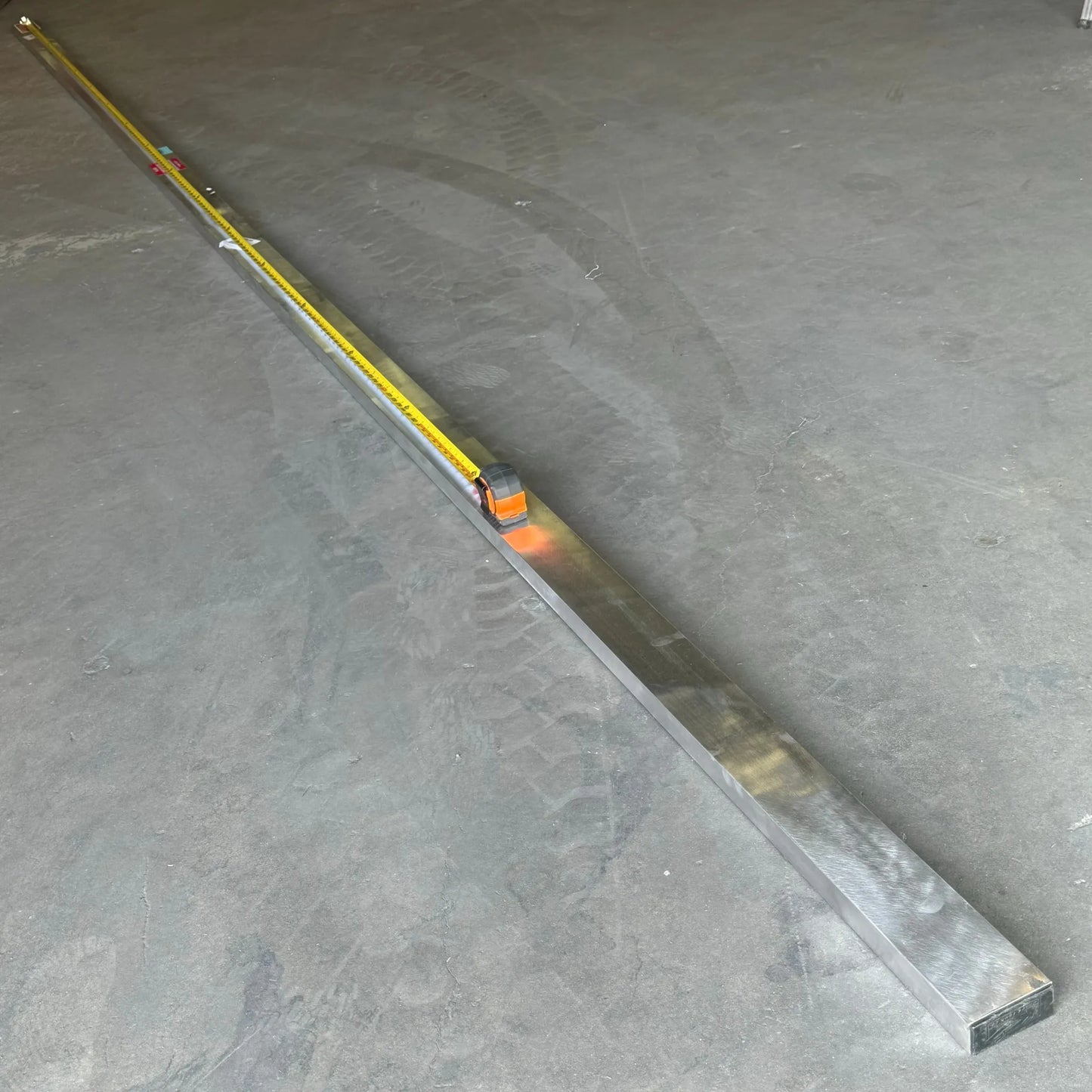 KRAFT TOOL CO. Striker Screed 240”x1-1/2”x3-1/2” CC620AL