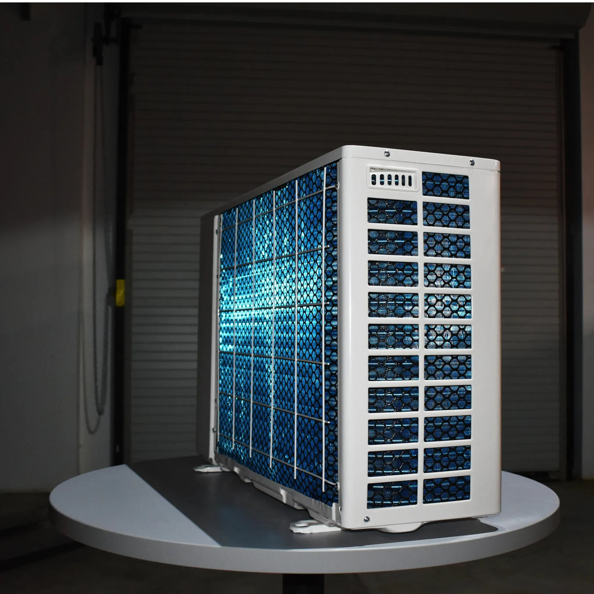 12000 BTU/h - 1 Ton (750W 48V; R32)