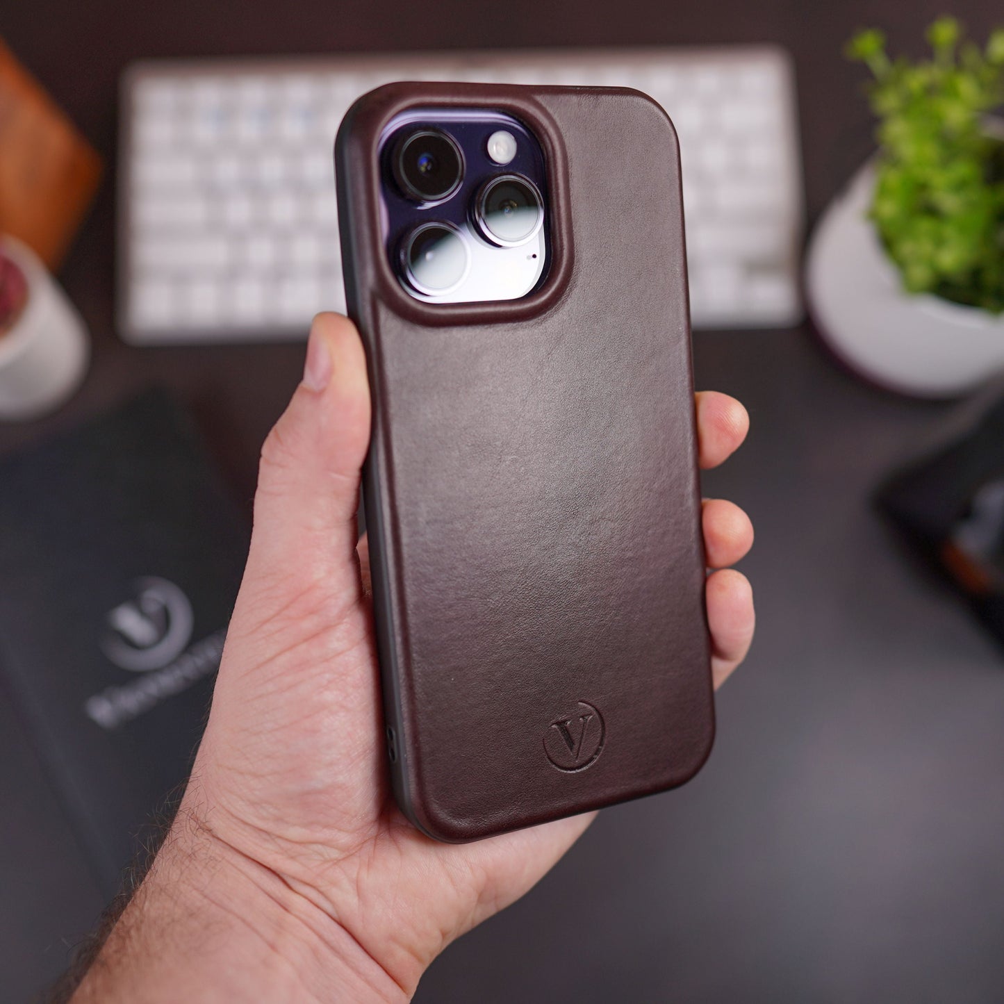 iPhone 15 Series Elite Leather Case
