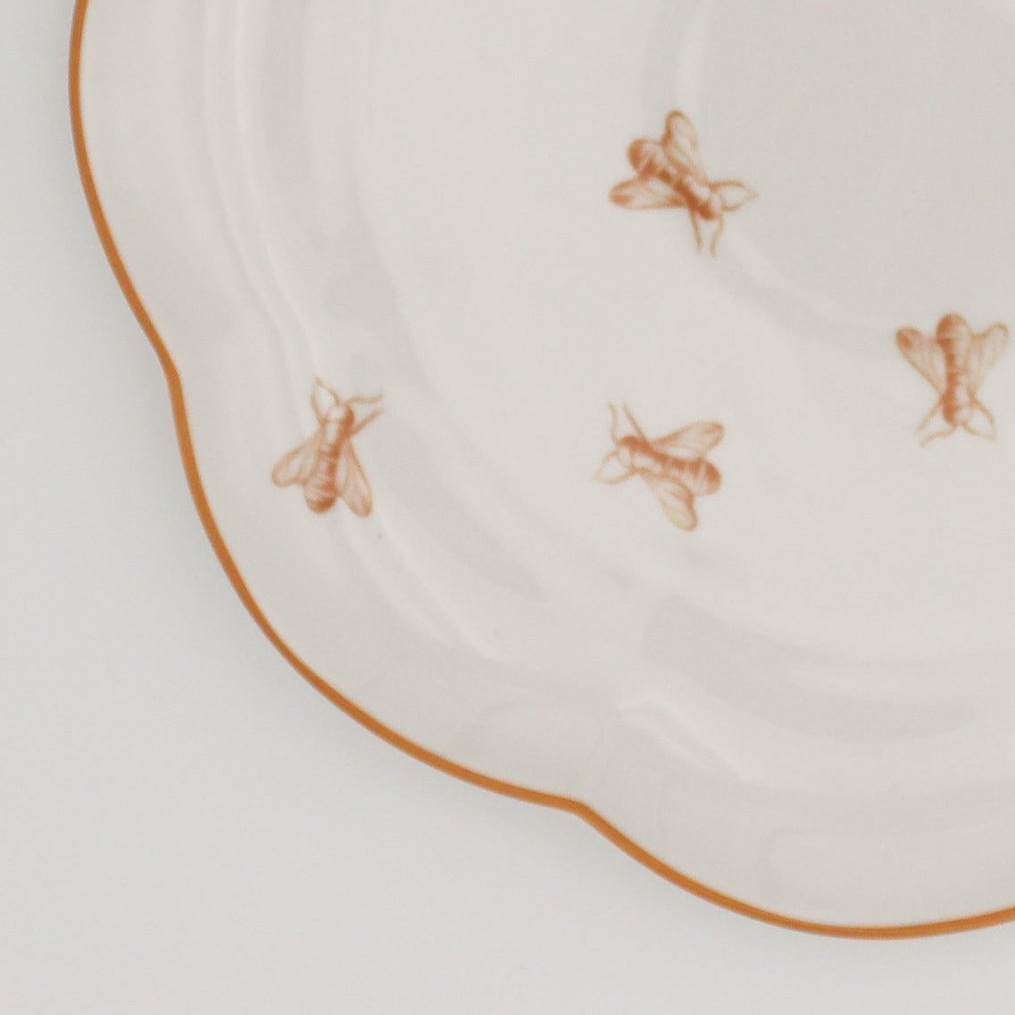 Bumble Voyage Scalloped Dinner Plate - Set of 4