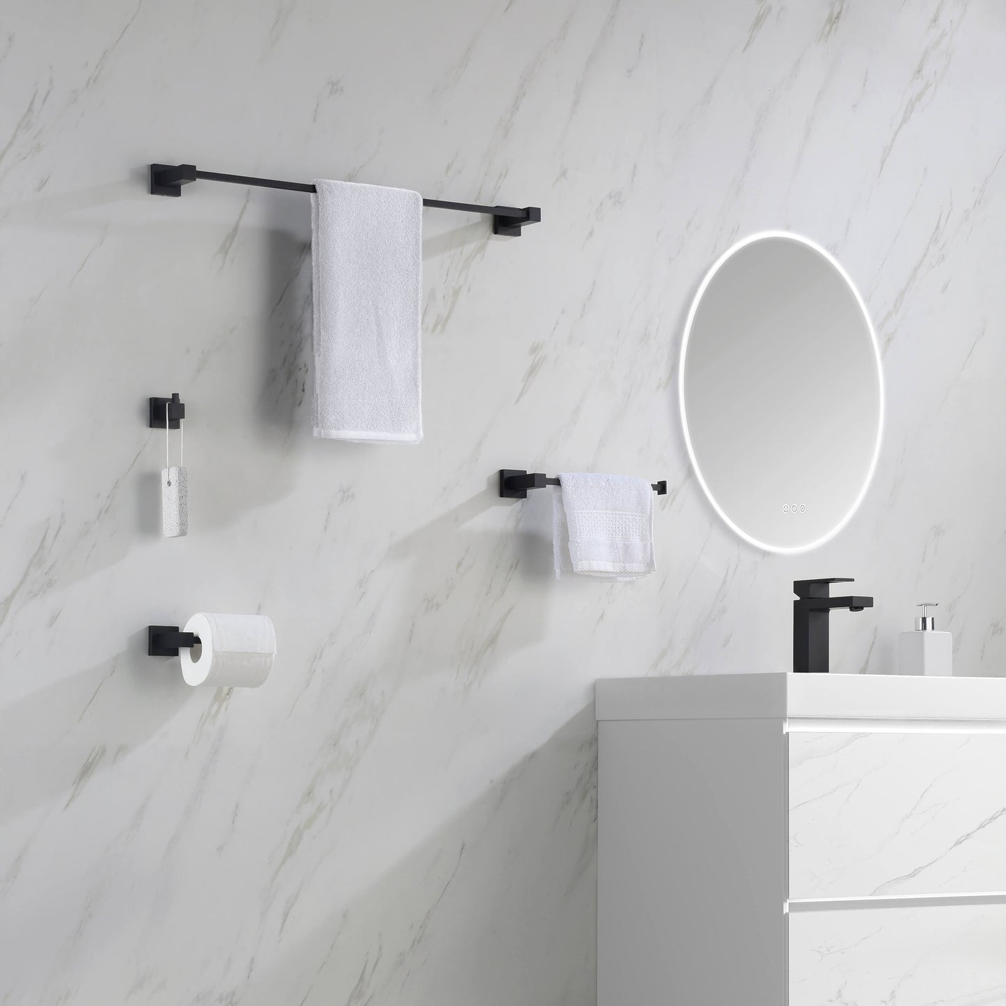 Quadra 5-Piece Bathroom Hardware Set 1
