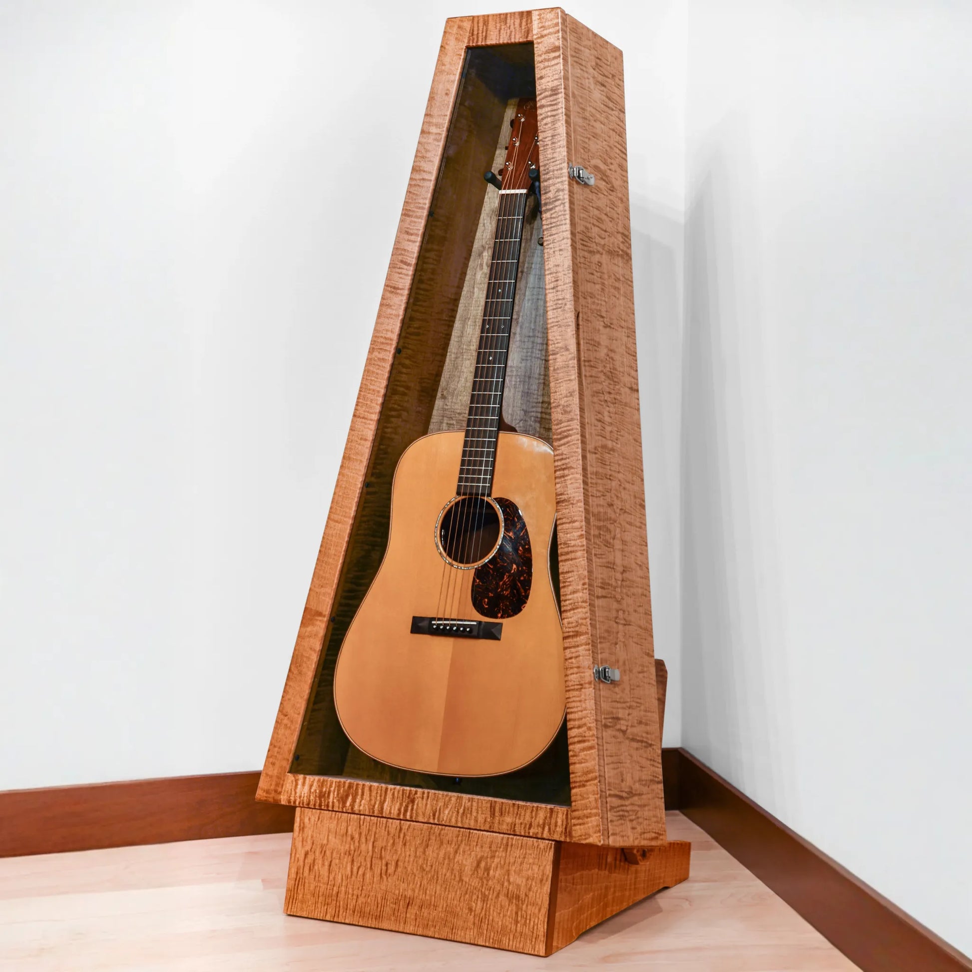 ClimaStand Triangle Humidor with Base - Flamed Maple With Provincial Stain