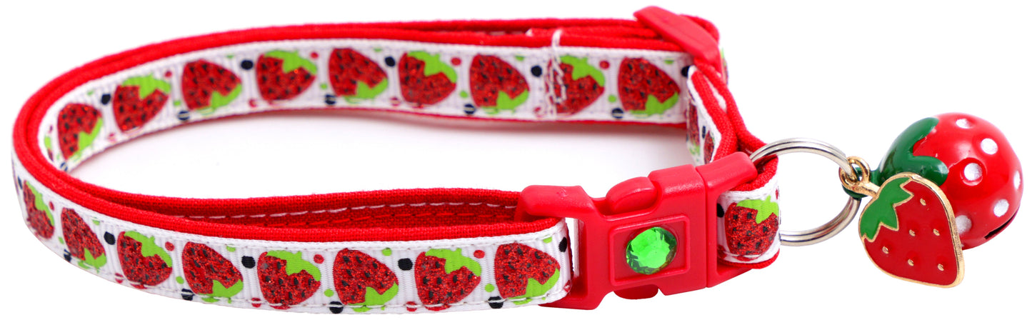 Strawberries Breakaway Cat Collar