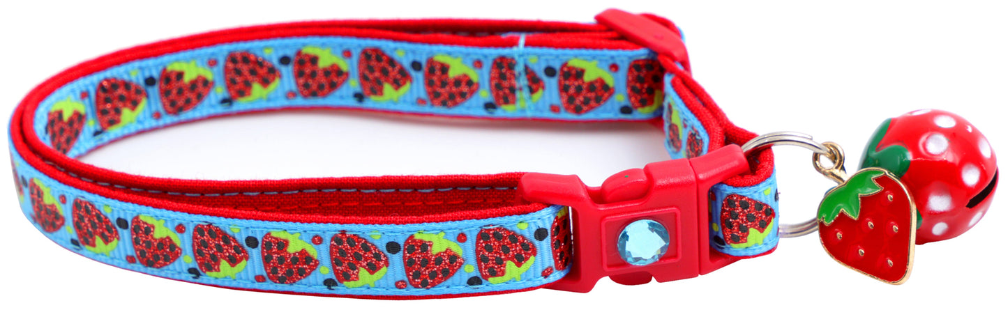Strawberries Breakaway Cat Collar