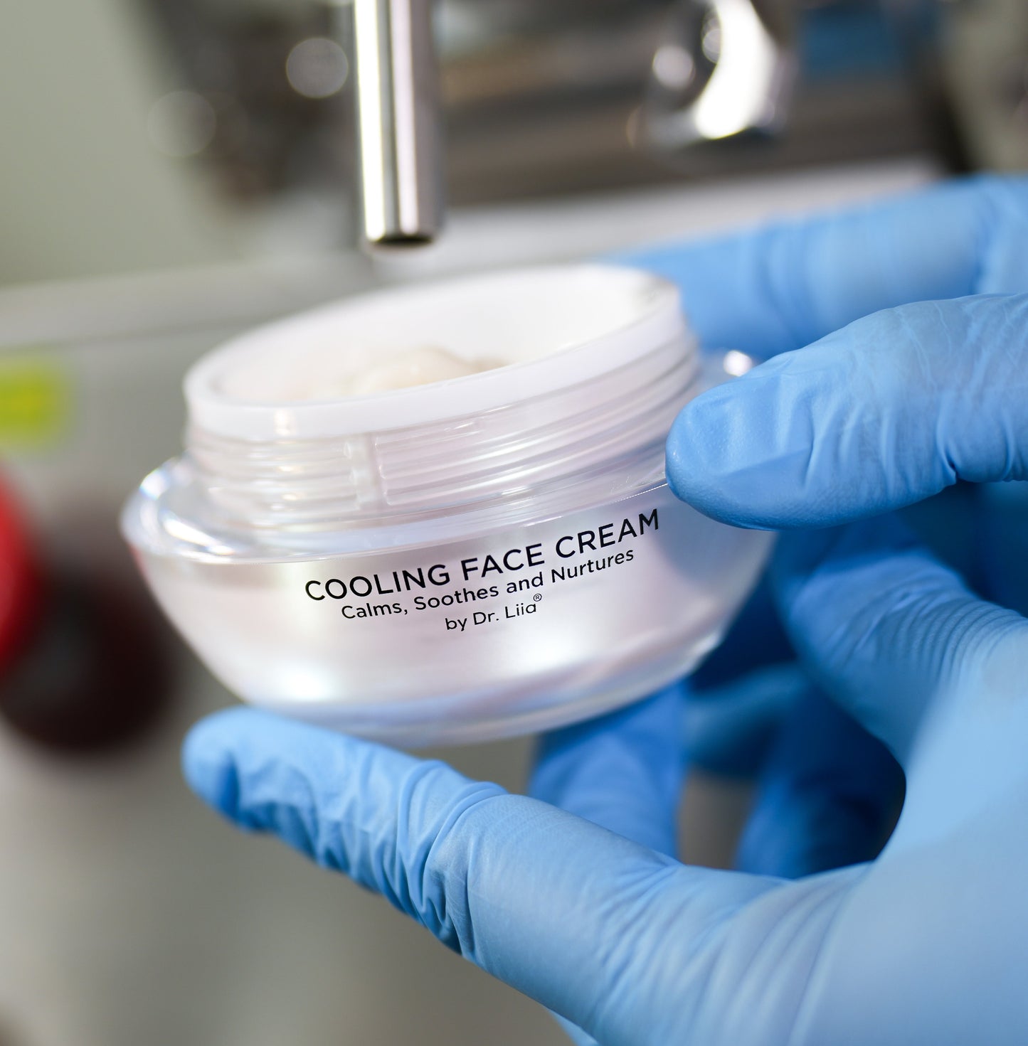 Glow Boosting Cool Elixir for Luminous and Hydrated Skin