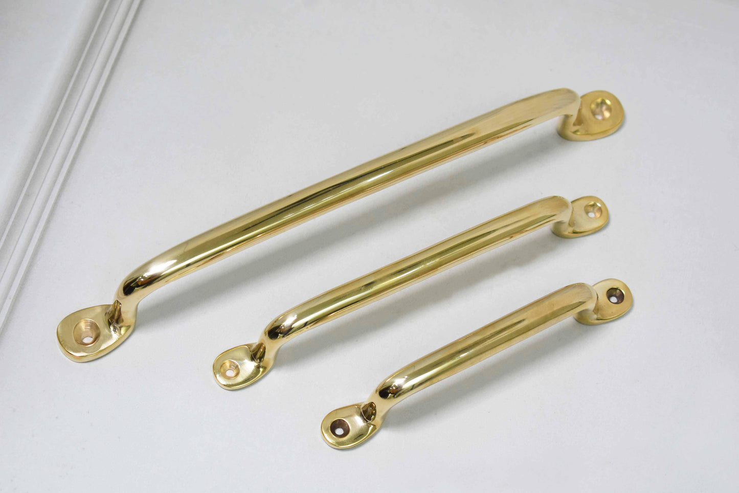 Serene Cabinet Pulls - Unlacquered Brass Polished
