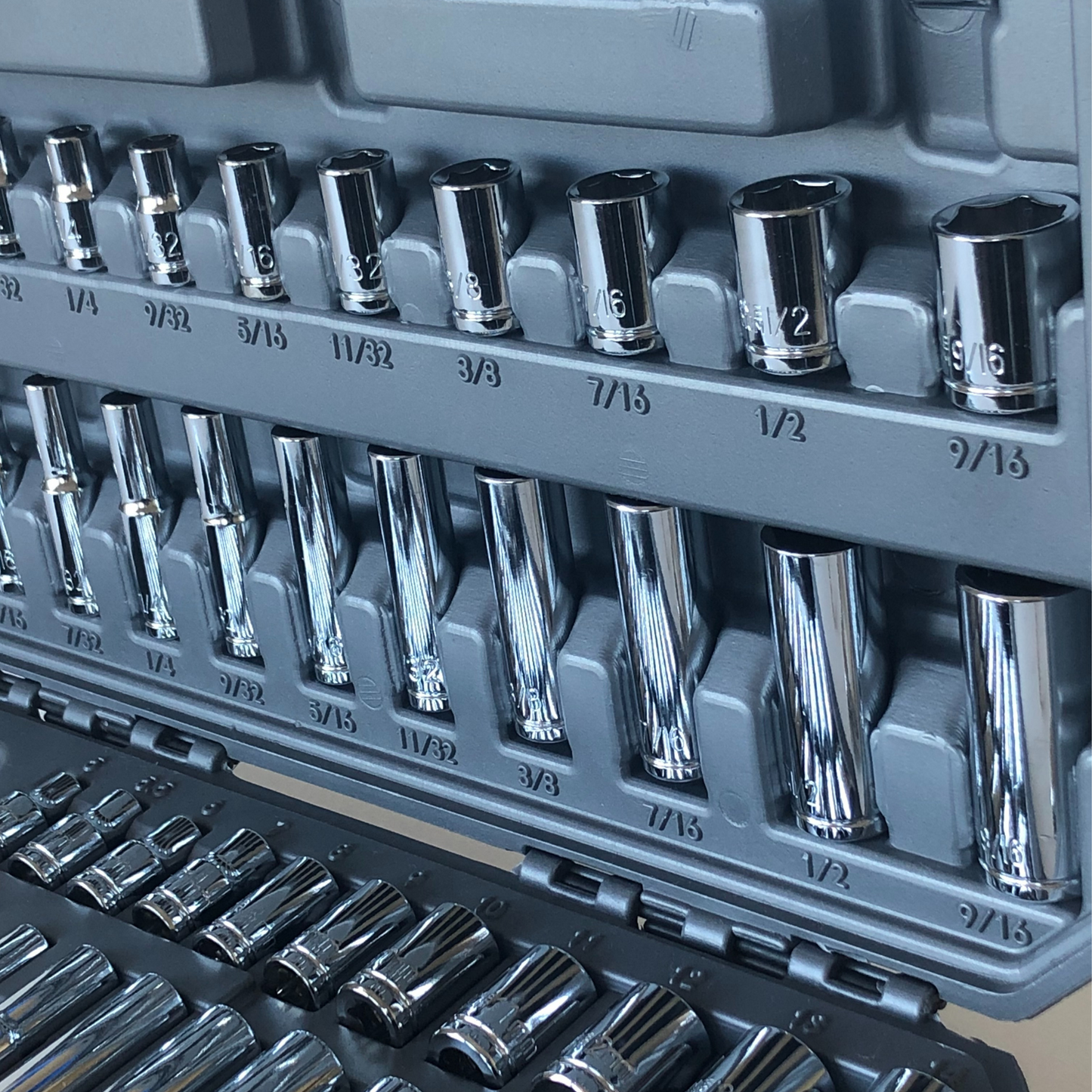 APOLLO TOOLS - DT0004-50 Piece ¼” Drive Socket Set