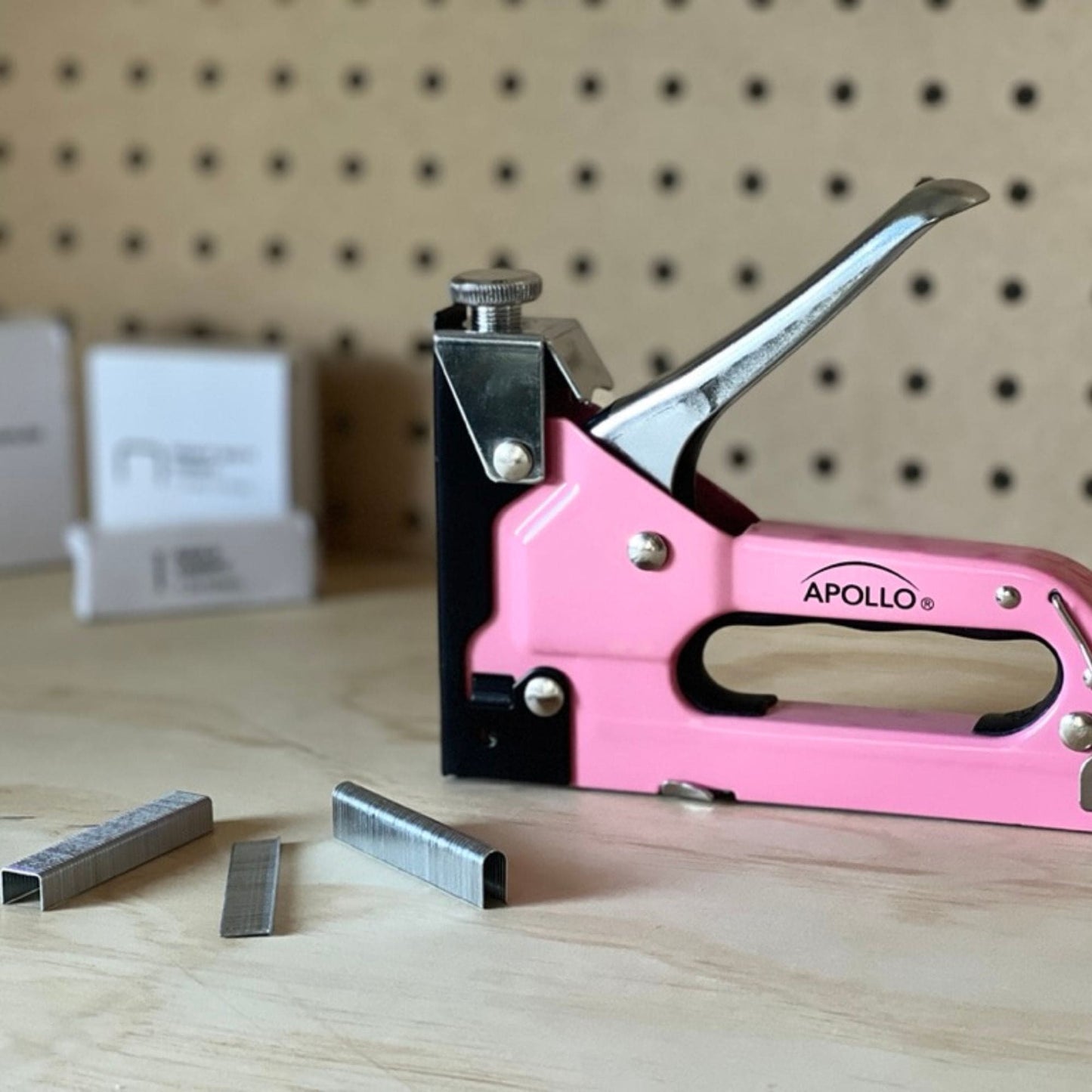 Pink Stapler with Power Adjustment Knob and 3000 Staples assortment-- DT5020P