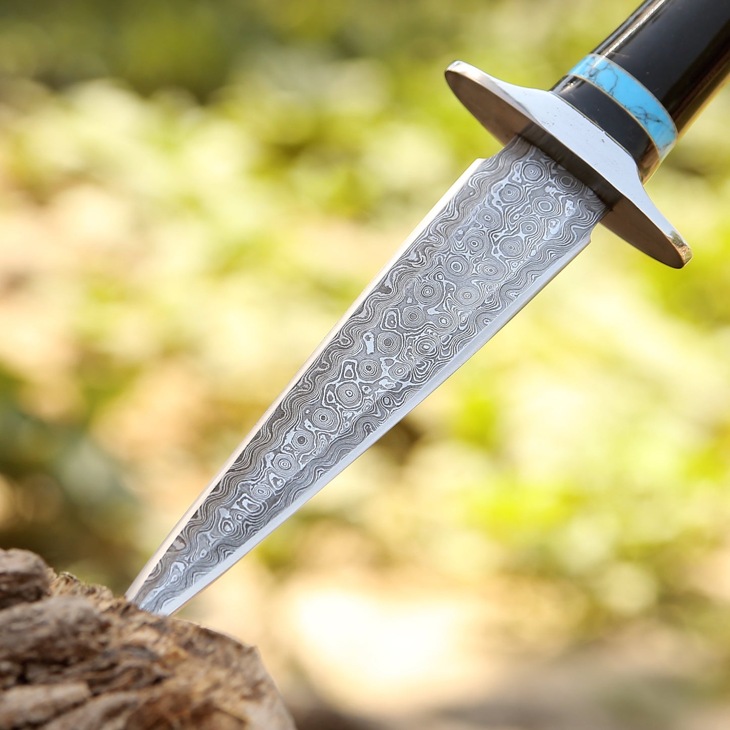 Oasis Damascus Hunting Fixed Blade Knife with Turquoise and Bull Horn Handle