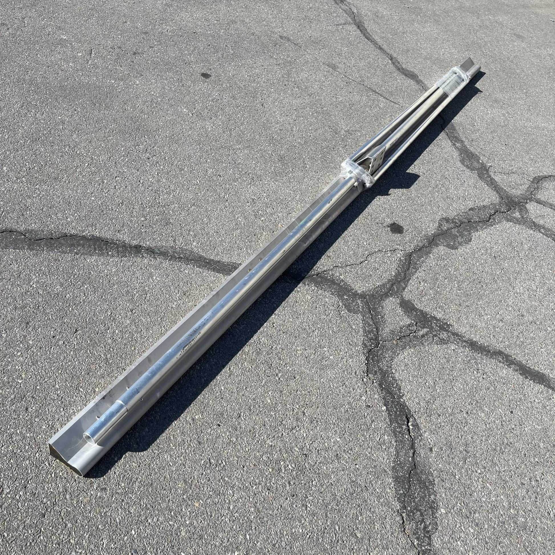 KRAFT TOOL CO. Extru-Lite Magnesium Paver 123.5” handle 144” x 4.5” screed CC291