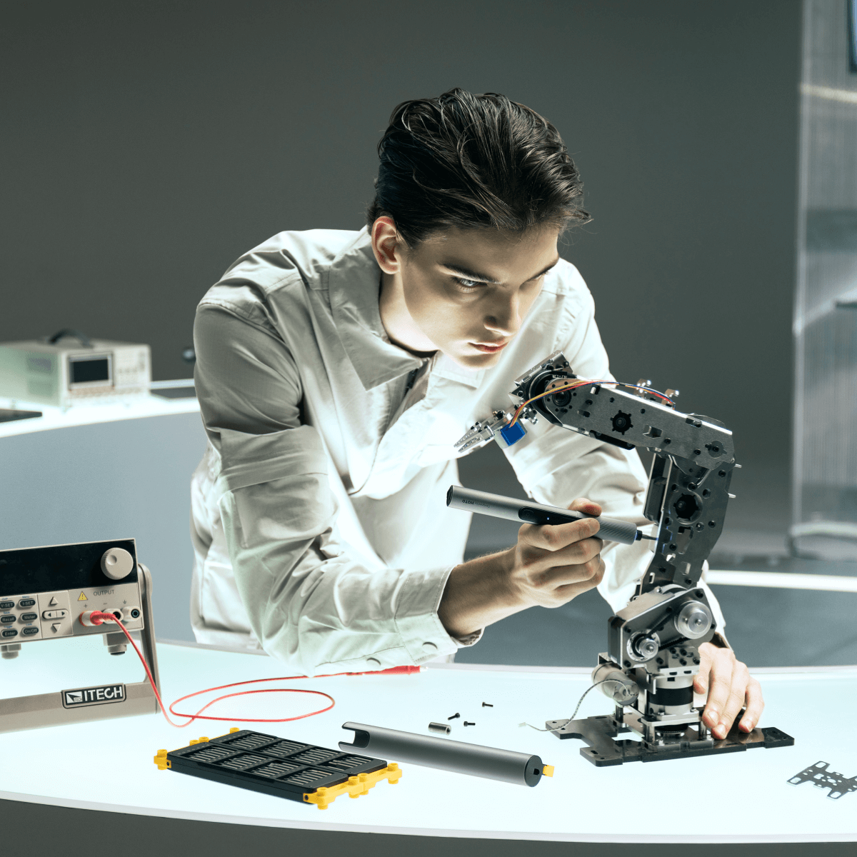 SNAPBLOQ™ S-A01 Electric Precision Screwdriver Master Set