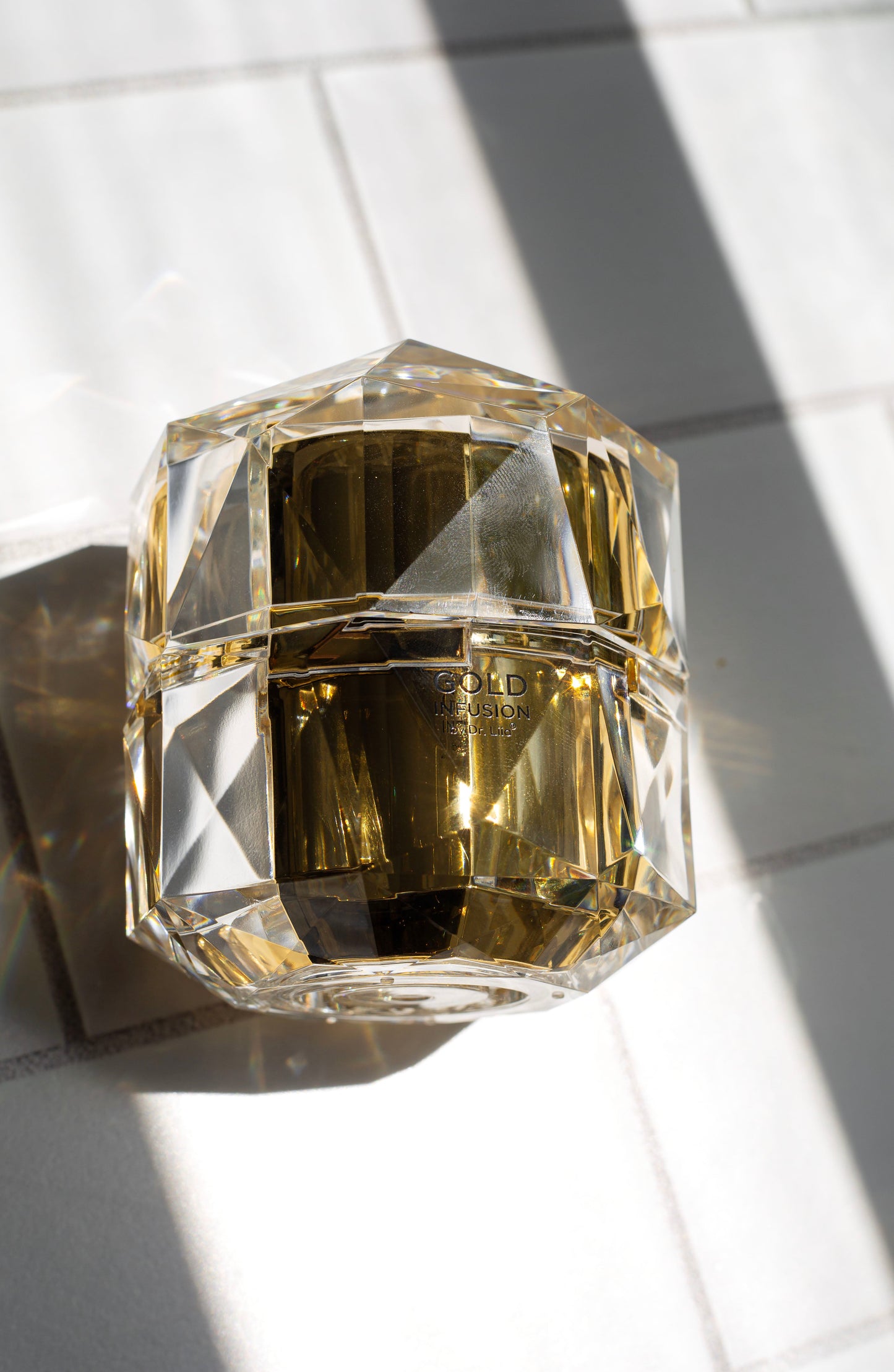 Gold Peptide Moisturizer with Niacinamide and Ceramide