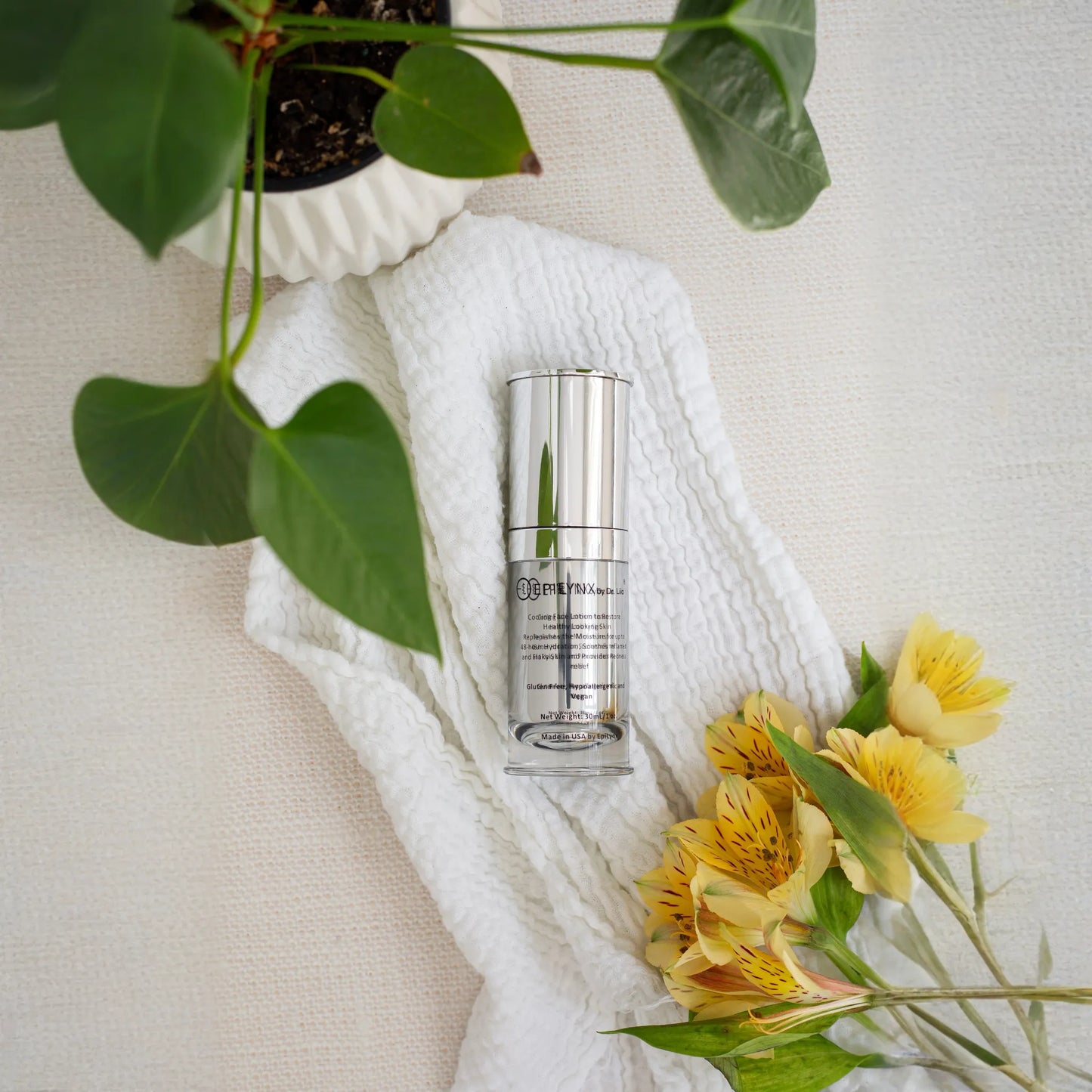 Face Moisturizer for Sensitive and Dry Skin - Lightweight