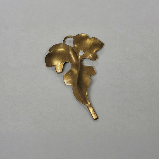 Brass Flower w/ Stem Component (hole)