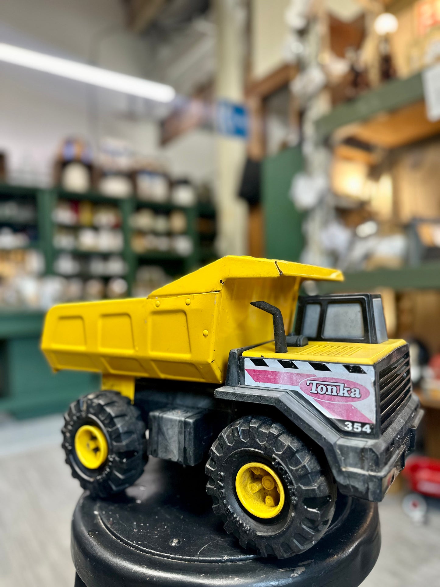 Vintage Tonka Metal Yellow construction toys
