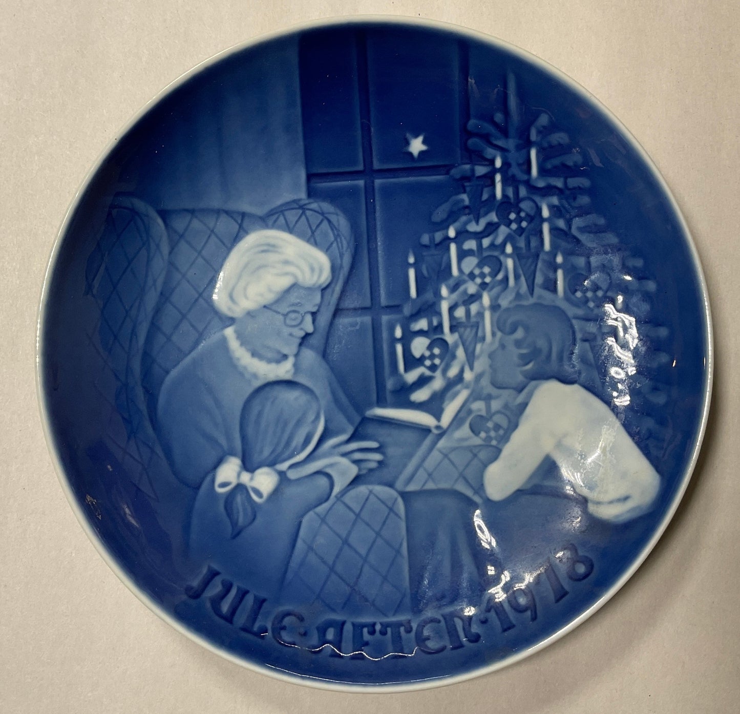 Vintage B&G Copenhagen porcelain Jule After plates