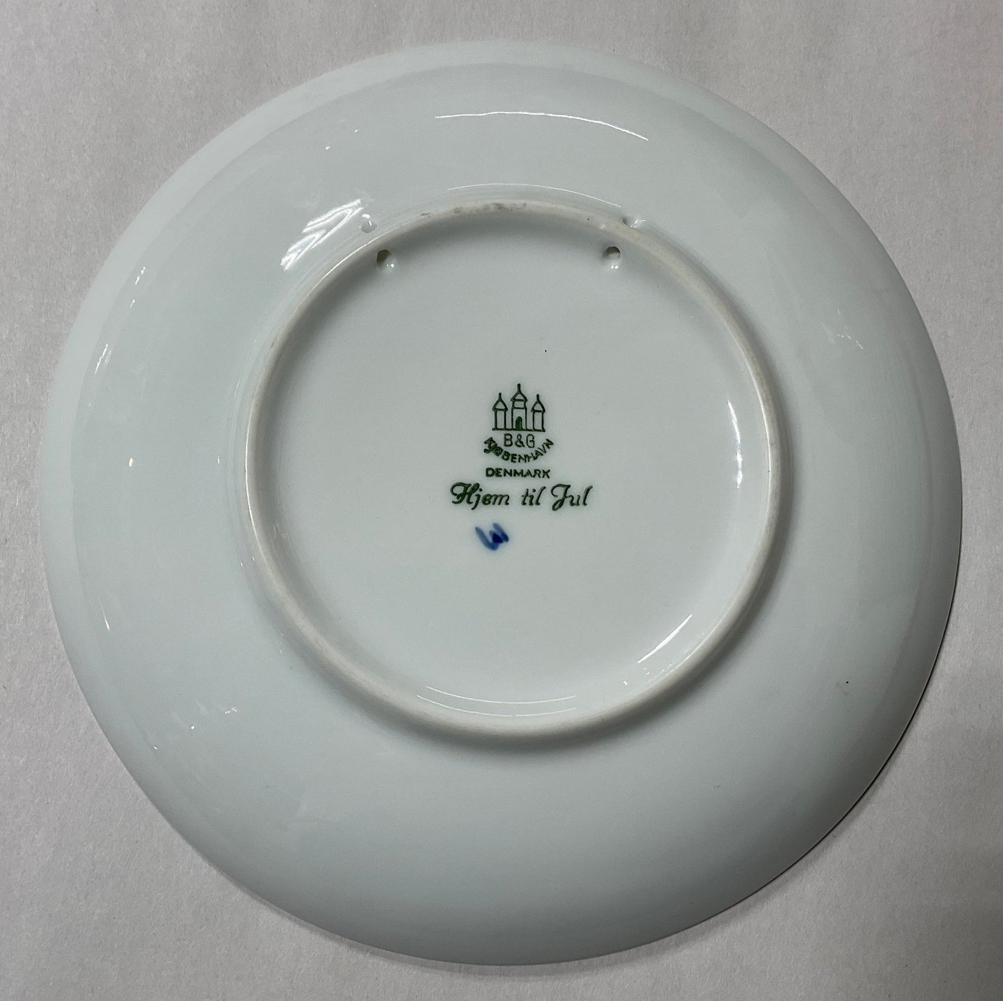 Vintage B&G Copenhagen porcelain Jule After plates