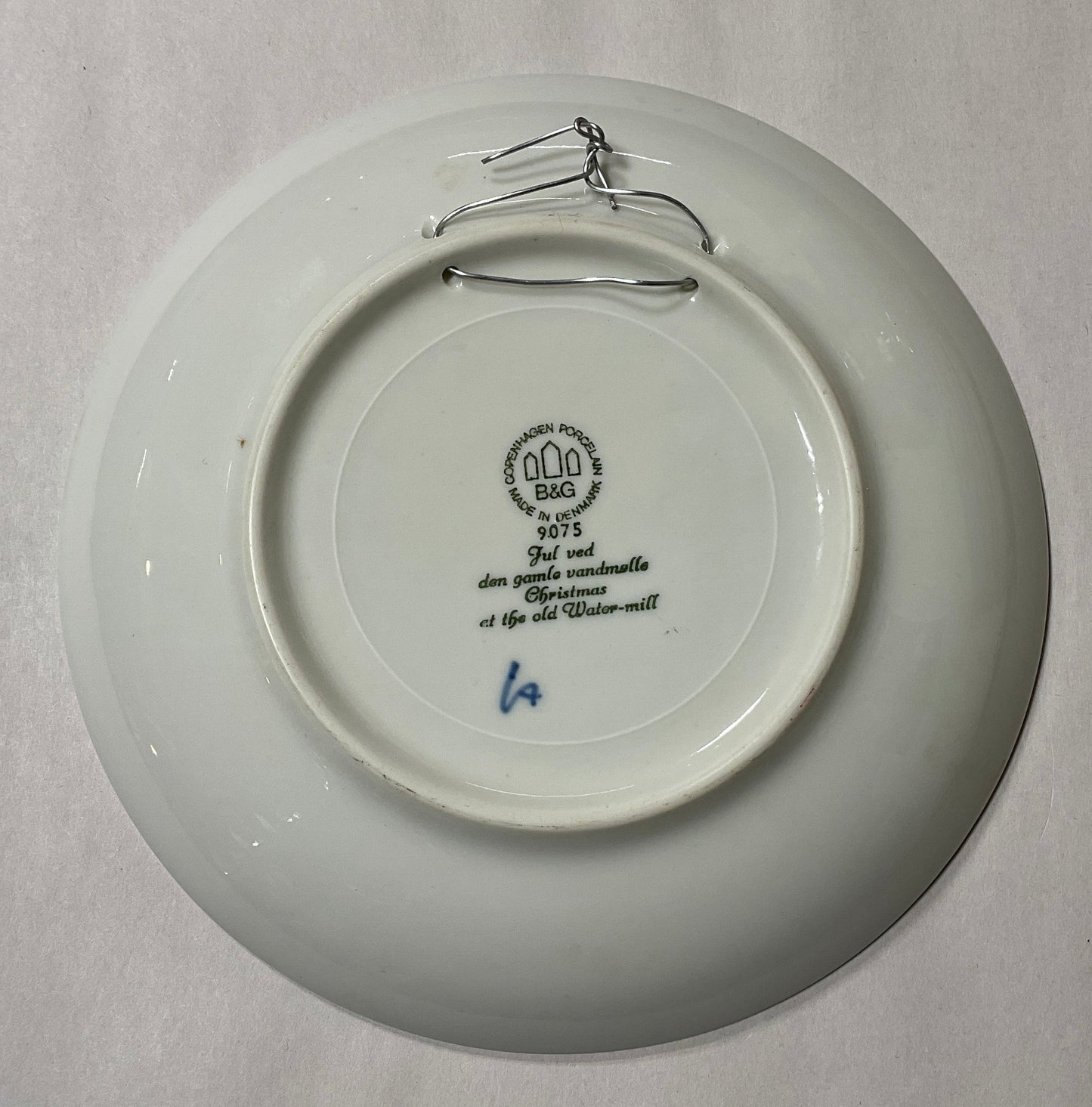 Vintage B&G Copenhagen porcelain Jule After plates